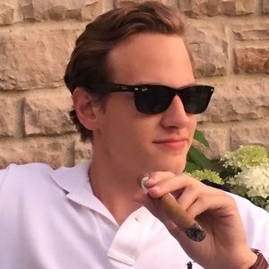 Meet your Posher, Justin